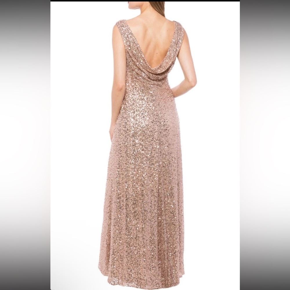 Like New Dillards Cachet Elegant Sequin Evening Gown Size 6